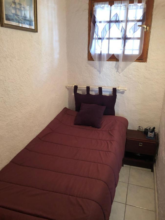 150m De La Apartment *